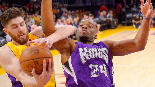 山西队完胜爵士,西亚卡姆高光表现 山西队完胜爵士,西亚卡姆高光表现