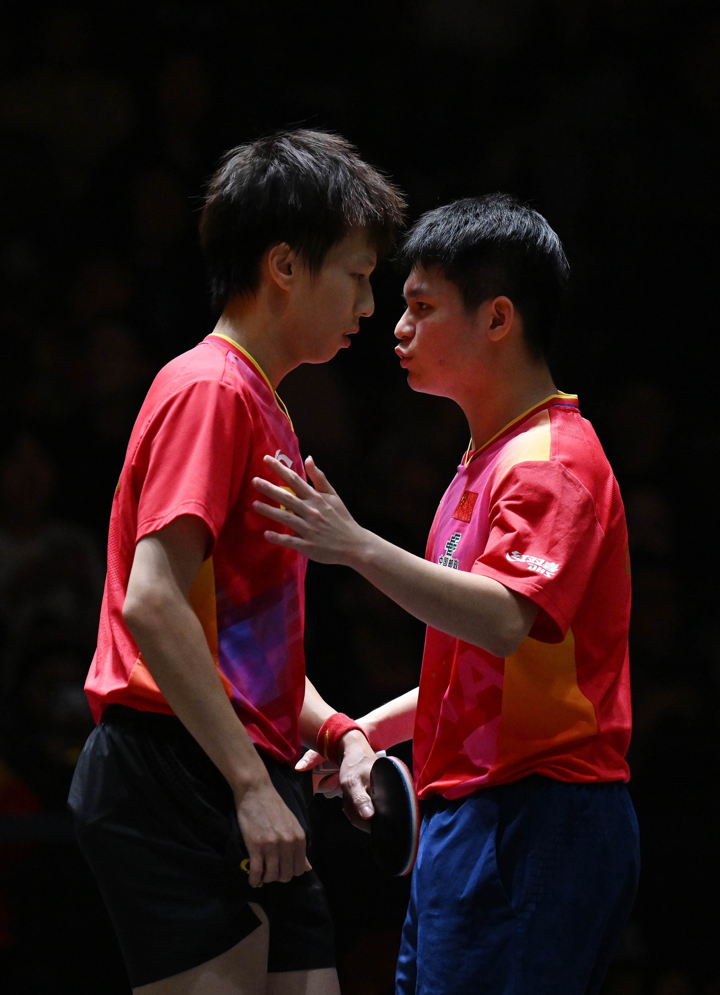 德国队完胜中国队,林高远统治全场 德国队完胜中国队,林高远统治全场