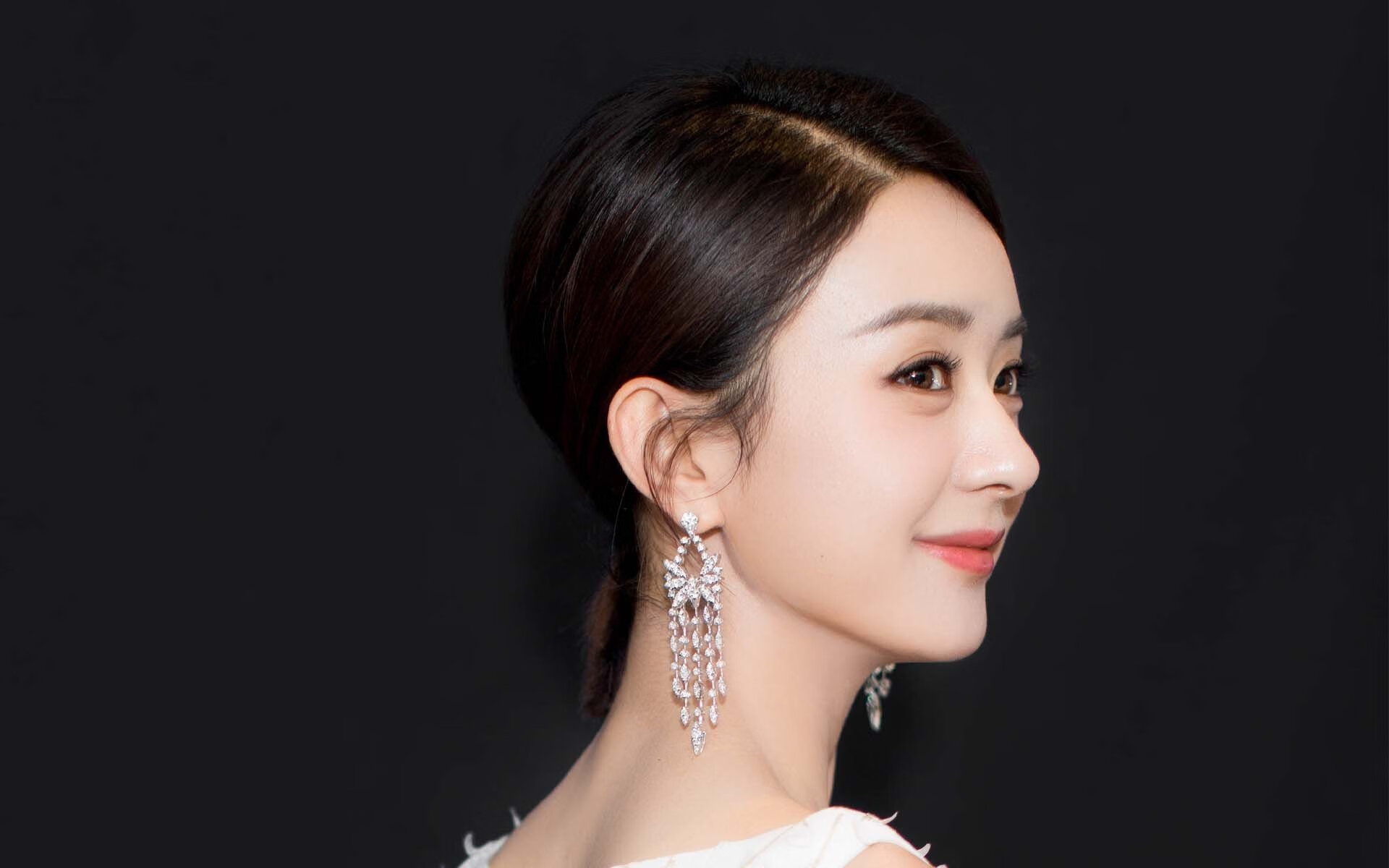 日式利刃斩断欧陆防线，久保建英89分钟绝杀导演沙特历史性胜利